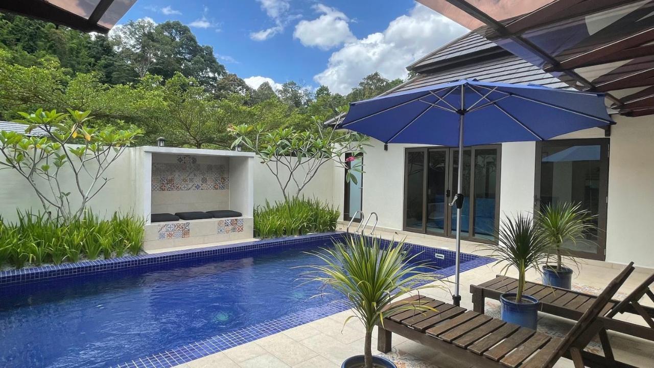 Charis Pool Villa 2 - 3 Bedroom With Private Pool Bentong Exterior photo