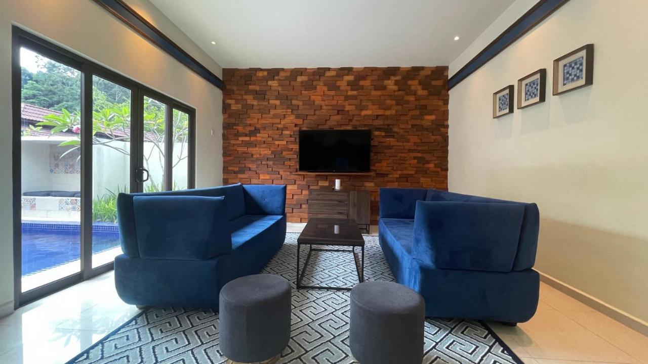 Charis Pool Villa 2 - 3 Bedroom With Private Pool Bentong Exterior photo